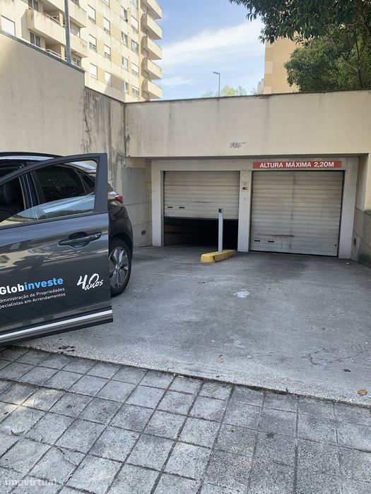 Lugar de garagem, ao metro Casa da Música, Porto