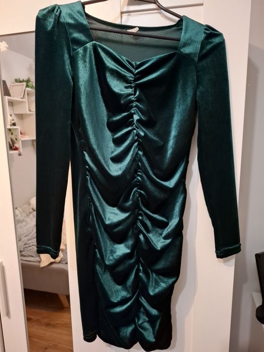 Welurowa sukienka dziewczęca Shein, rozmiar  11-12 lat.