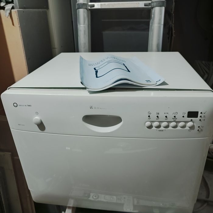 Zmywarka kompaktowa nablatowa mini marki Electrolux - dowóz gratis