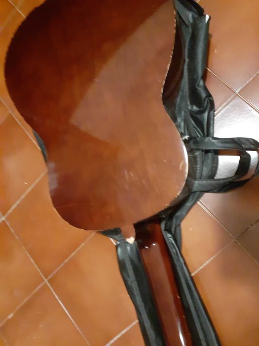 Guitarra acústica cataluña