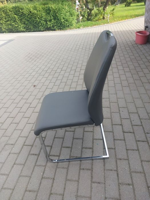 Sprzedam krzesła do jadalni z ekoskóry