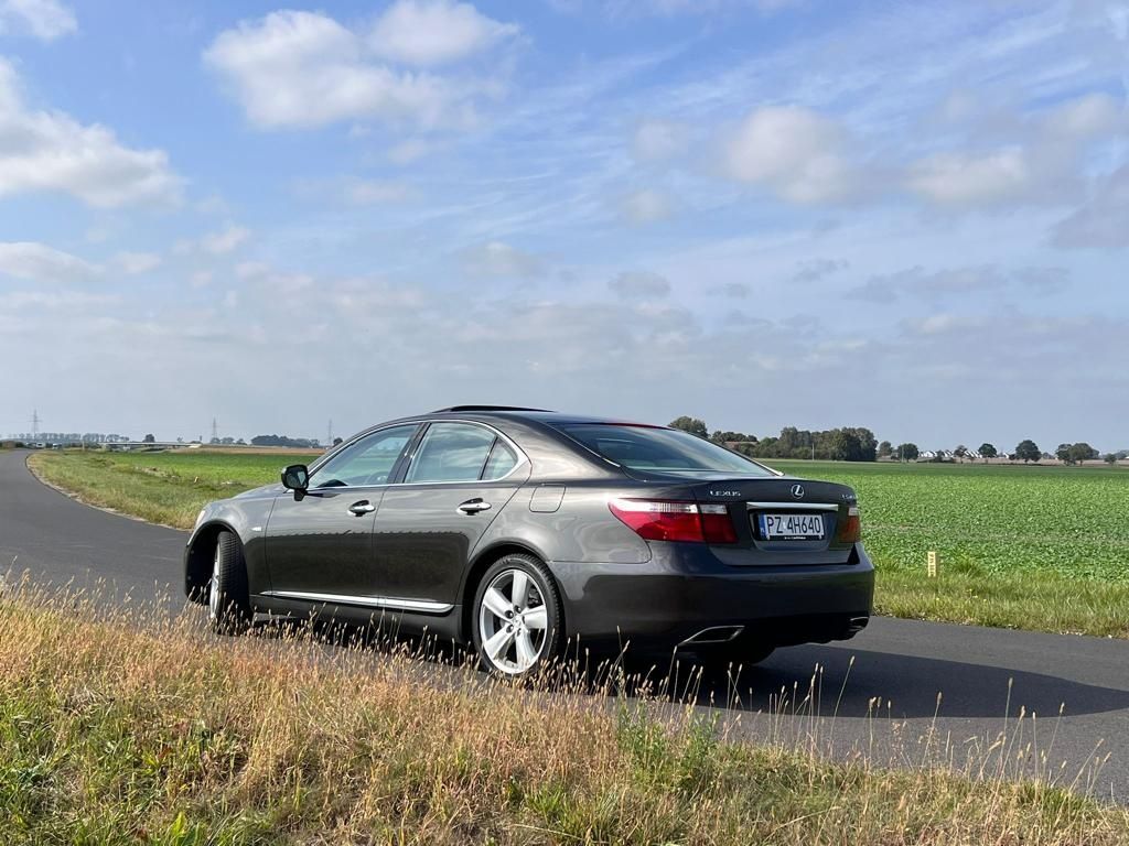 Lexus LS 460 Polski salon- rewelacyjny stan