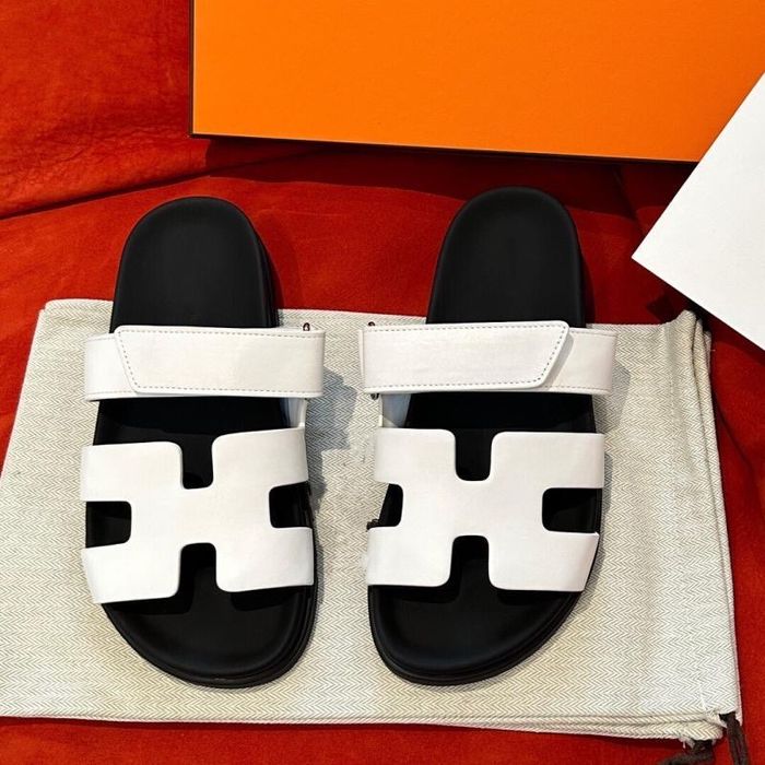 Шлепки (кожа) белые (Розпродаж)