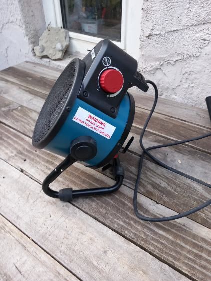 Nagrzewnica elektryczna Erbauer 2500 W
