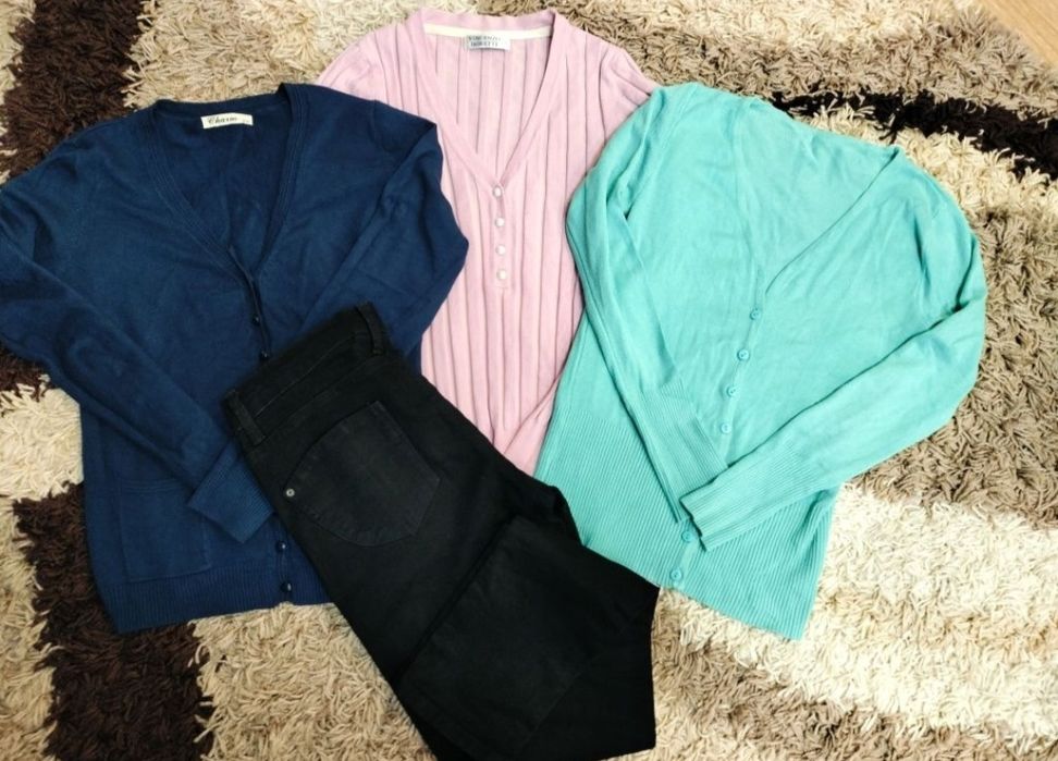 Жіночі речі кардиган водолазка штани джинси розмір с-м