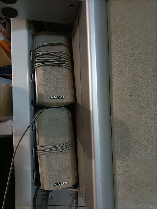 Sistema de som Sony surrond