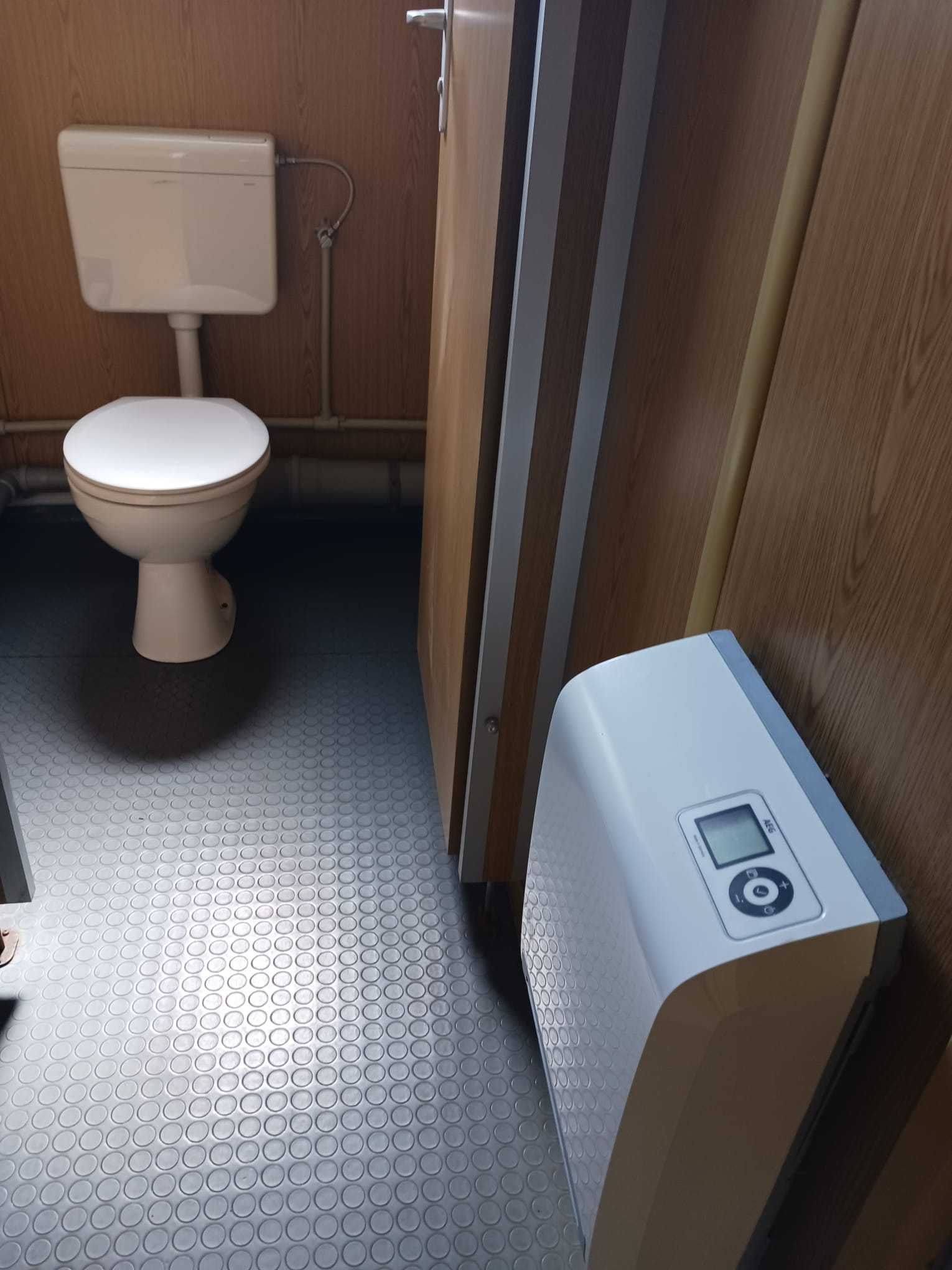 Kontener biurowy sanitarny szatniowy 6,06 x 2,45m WC stan BDB, od ręki
