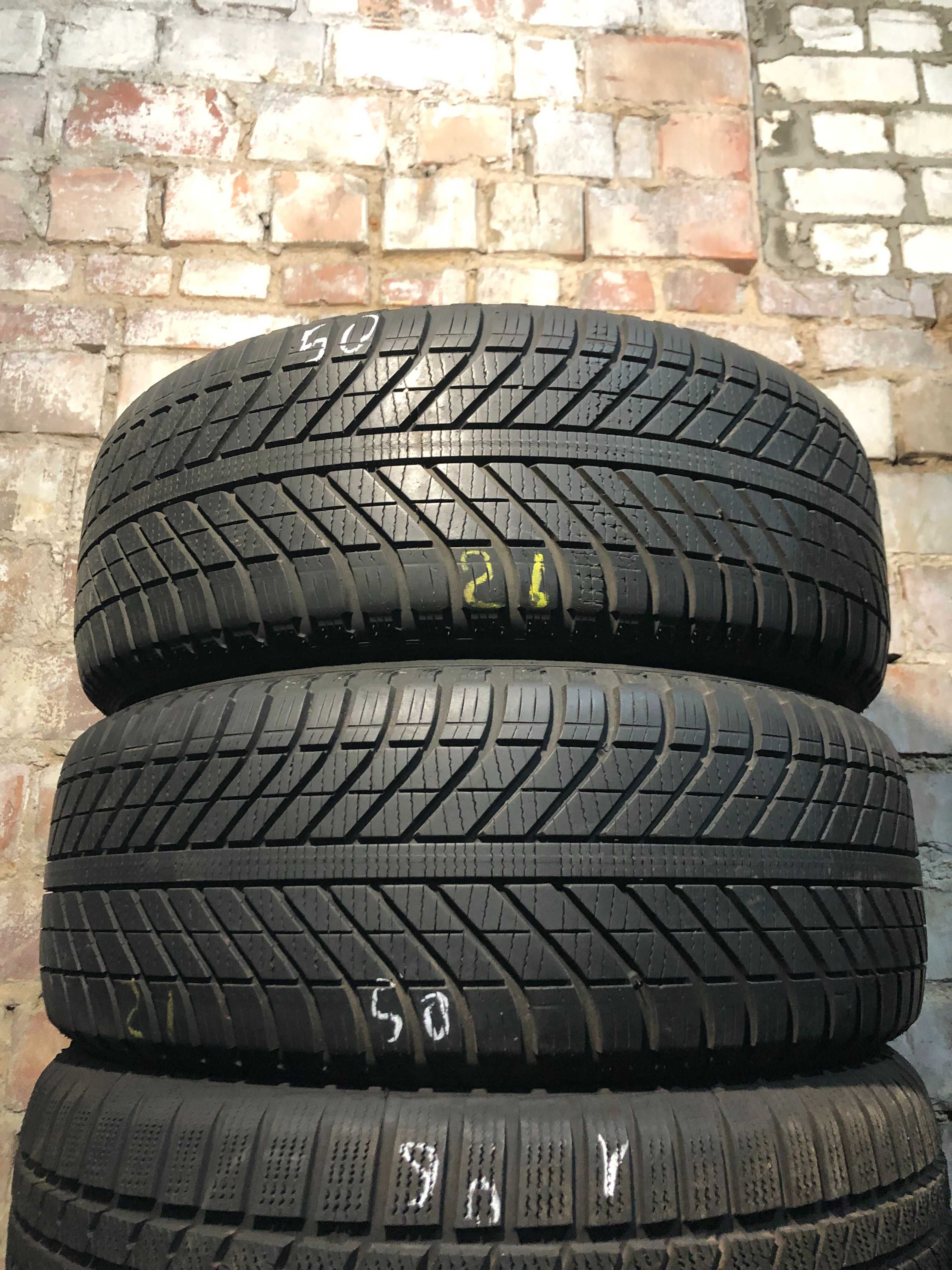 Шини 235/55 R17 Goodyear Vector 4 Season Комплект