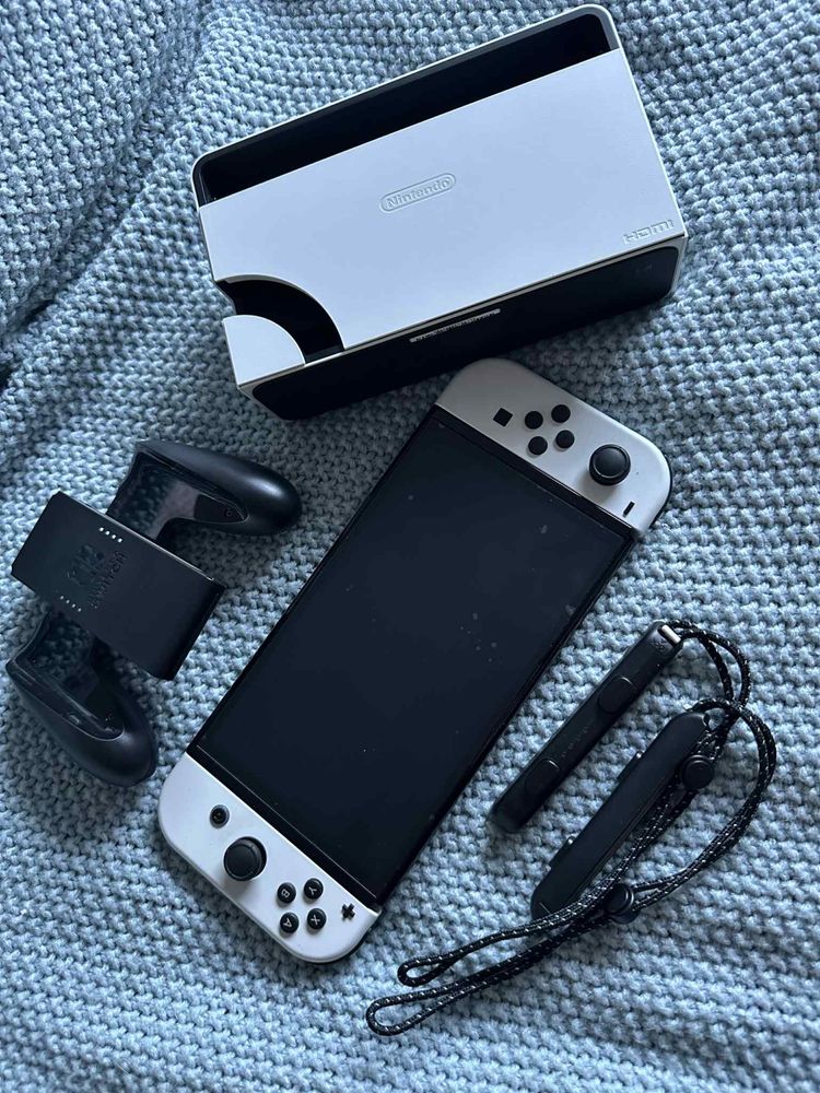 Nintendo Switch Oled - PRAWIE JAK NOWE
