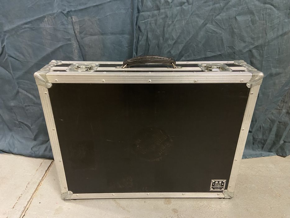 Walizka aluminiowa transportowa