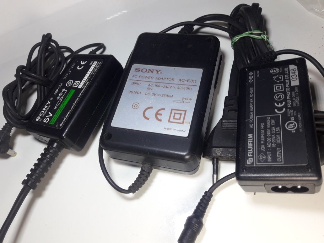 Адаптер SONY PSP-104 , AC-E311  FUJIFILM AC-5VW