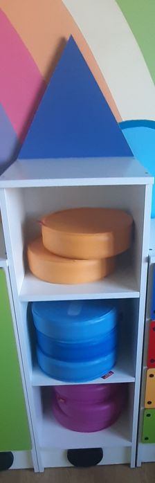 Meble dziecięce kolorowe lokomotywa