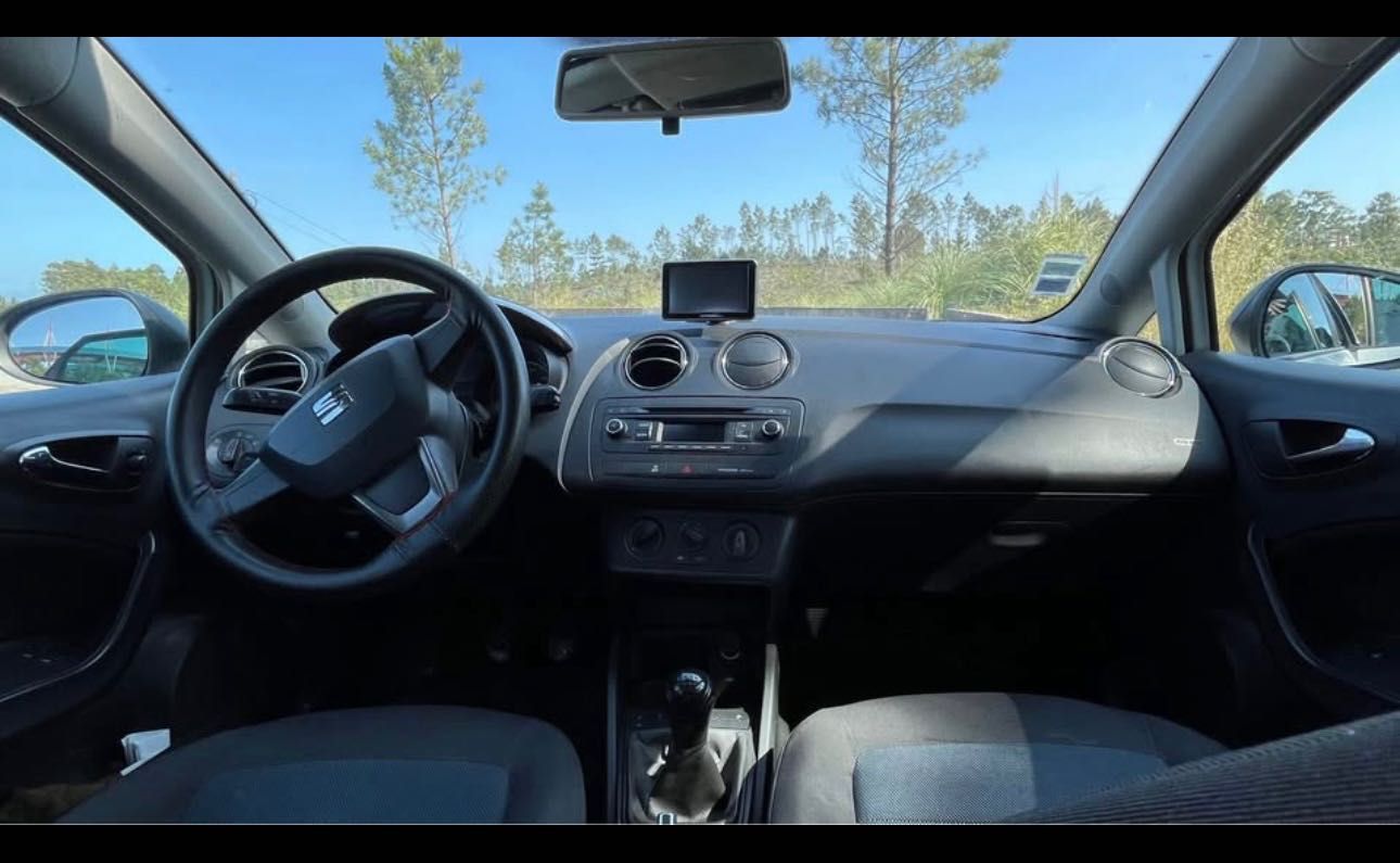 Seat Ibiza com tudo em ordem na documentação