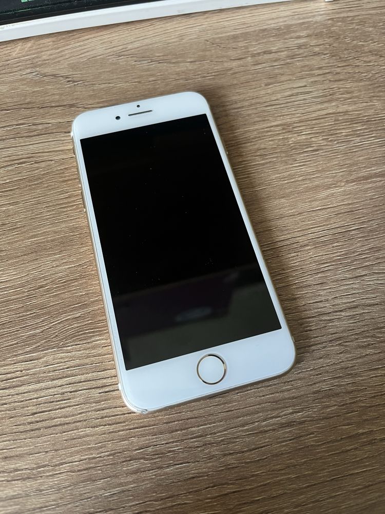 Apple Iphone 7 256gb в хорошому стані
