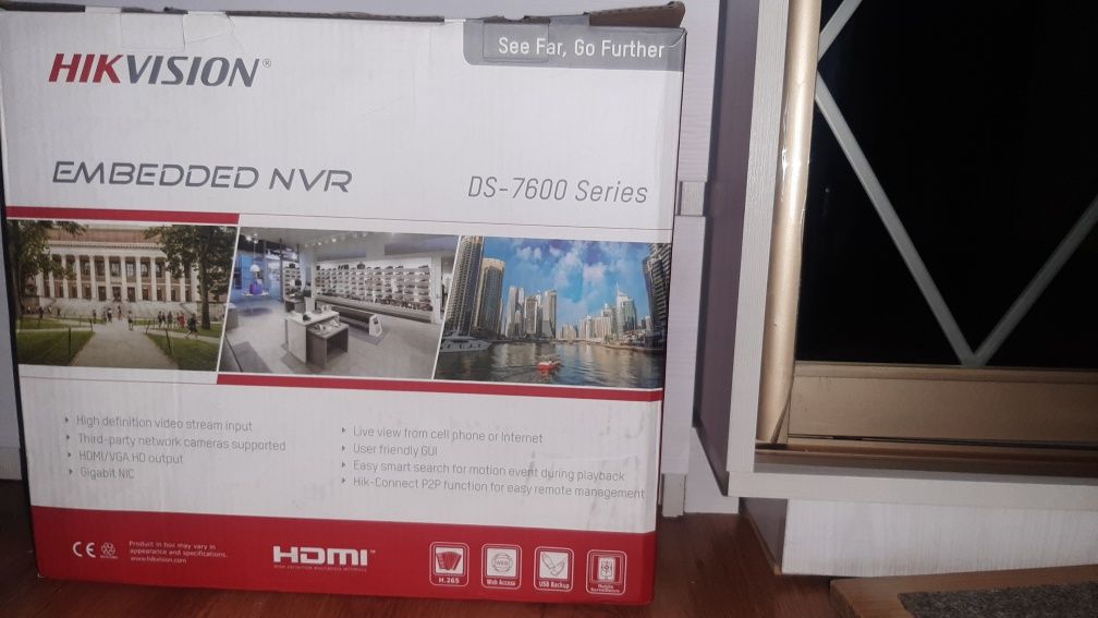 Реєстратор Hikvision DS-7608NI-K2