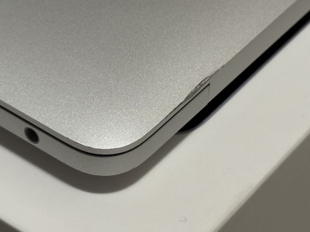 Macbook Pro 13,3 M1 16GB Ram 256 SSD
