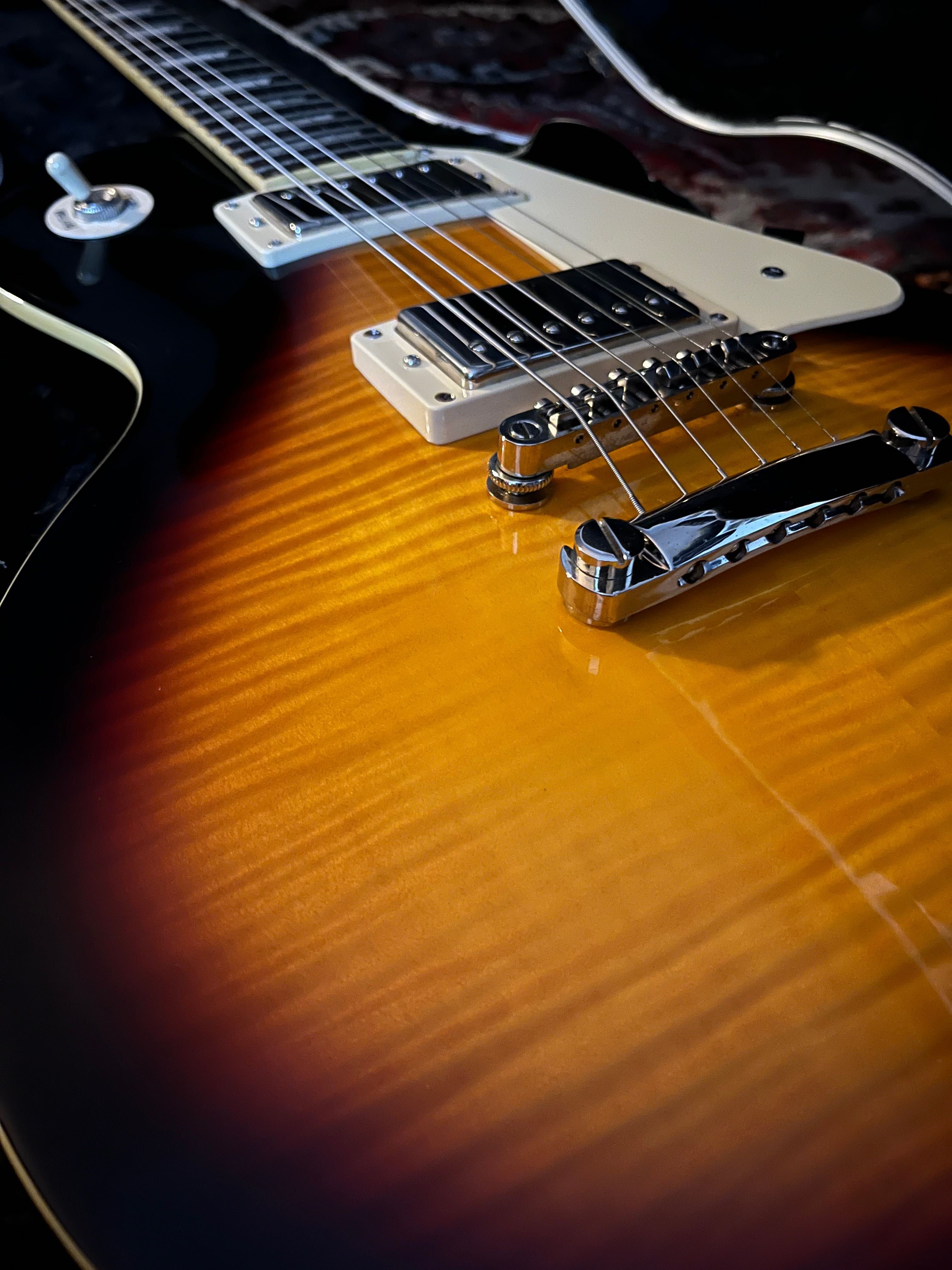 Guitarra Elétrica Epiphone les Paul Standard Plus Top Pro