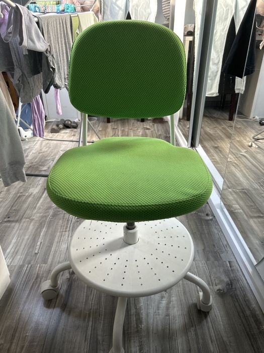 Vimund Ikea krzeslo obrotowe dla dzieci