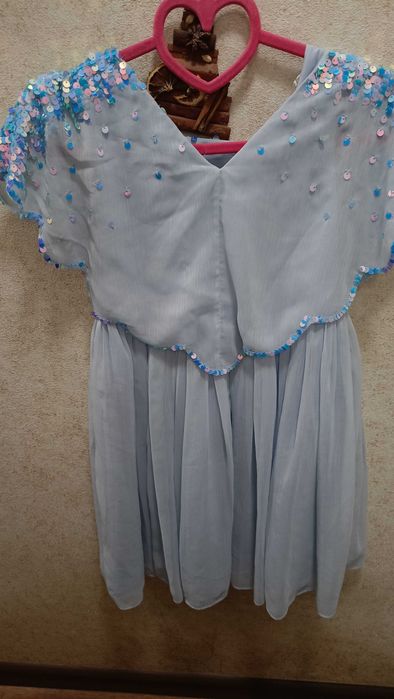 ніжне блакитне плаття паєткі monsoon 7 років.