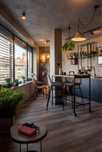 Tynki dekoracyjne / beton architektoniczny / trawertyn / rdza