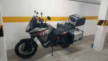 KTM 1190 Adventure 2015
Full extras
3 malas originais
Saco