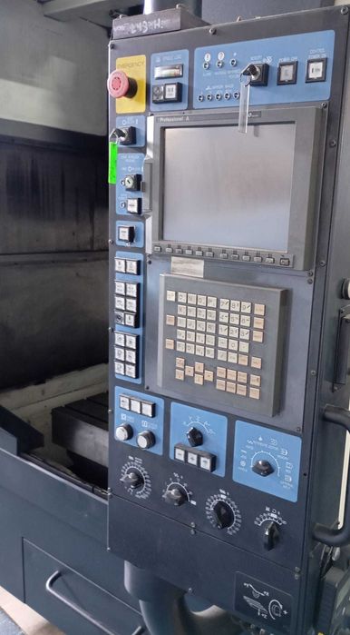 Fresadora CNC Makino SNC 64 usada