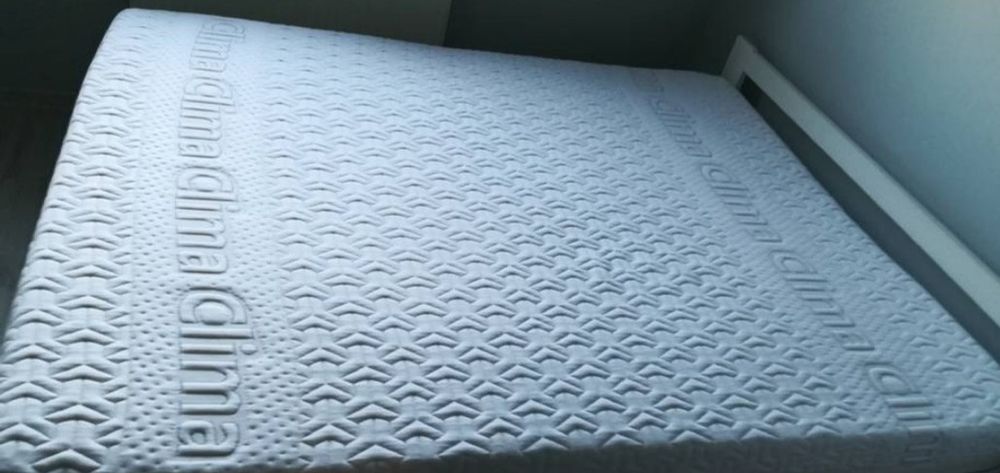 Sprzedam Materac z pianki
Art Medic De Lux z pian bez klejeni