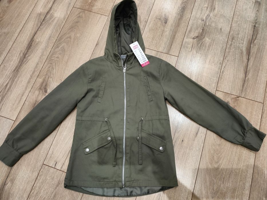 Kurtka wiosenna rozm. 140 nowa z metką