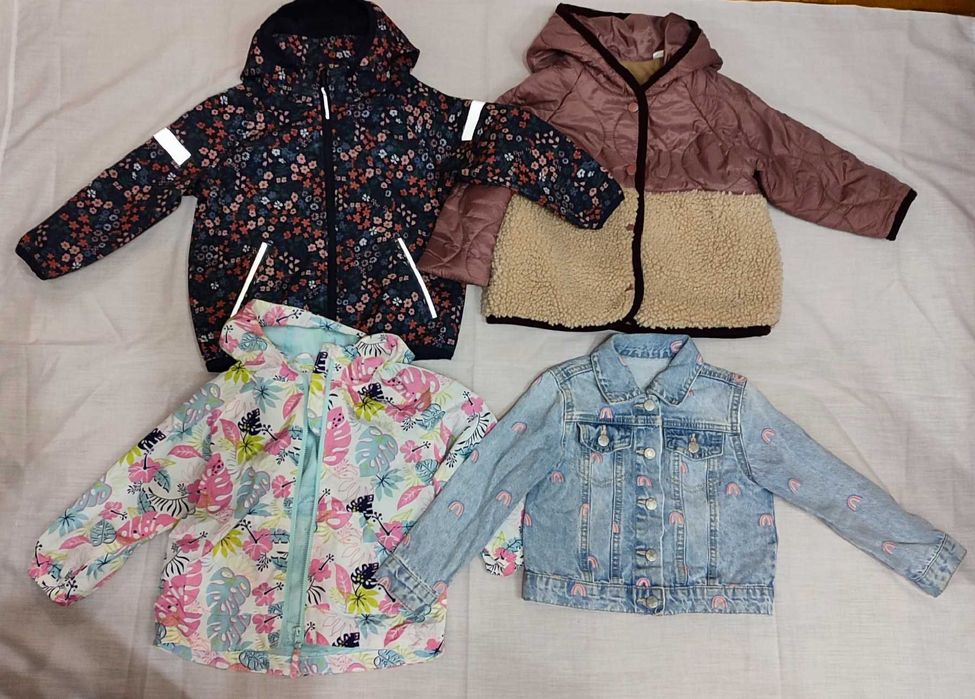 Куртка джинсовка вітровка р 92-98 на дівчинку 2-3 роки весна осінь