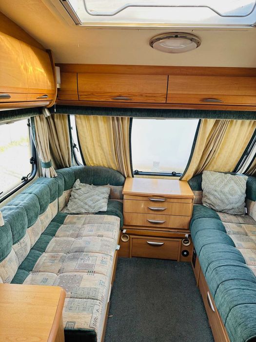 Przyczepa kempingoa UTOPIA Swift 550 lekka DMC 1400kg