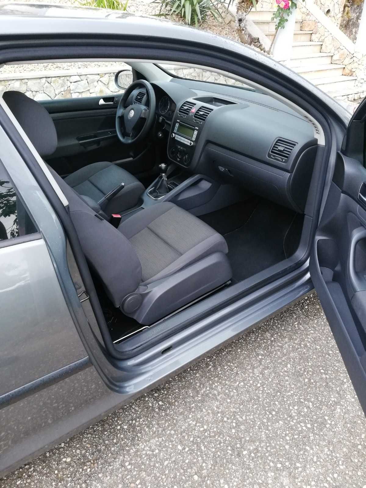 VW Golf V 1.9 TDI 105CV