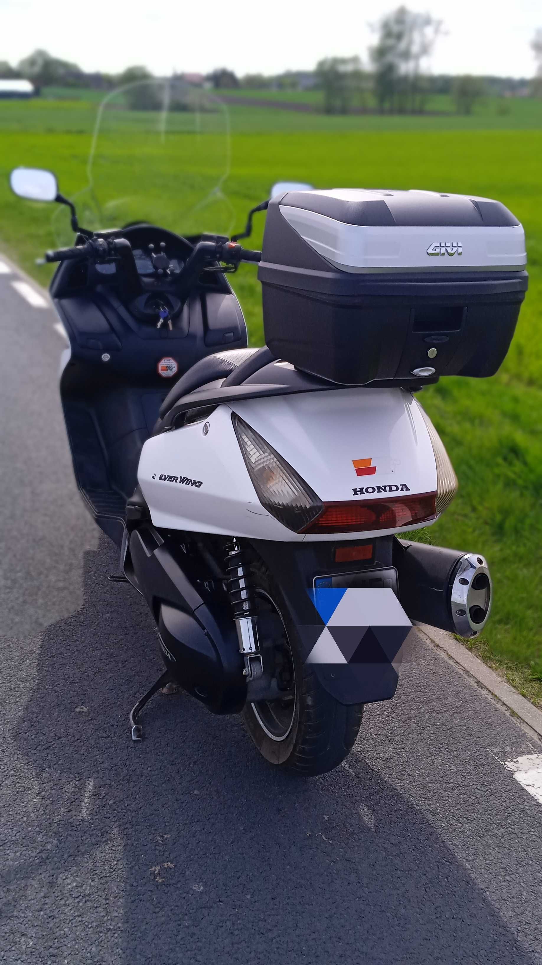 Honda Silver Wing 600 MAXI SKUTER