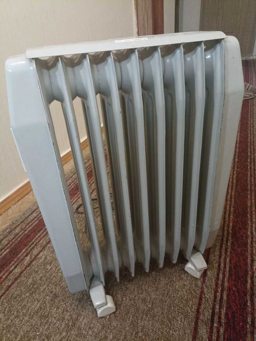 Обогреватель радиатор масляный электрорадиатор КАХОВКА 1, обігрівач