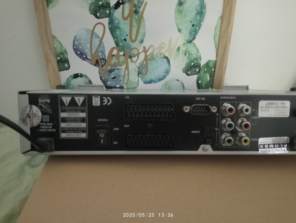 Tuner satelitarny Ferguson FX-7600 UCI oraz philips cena za szt