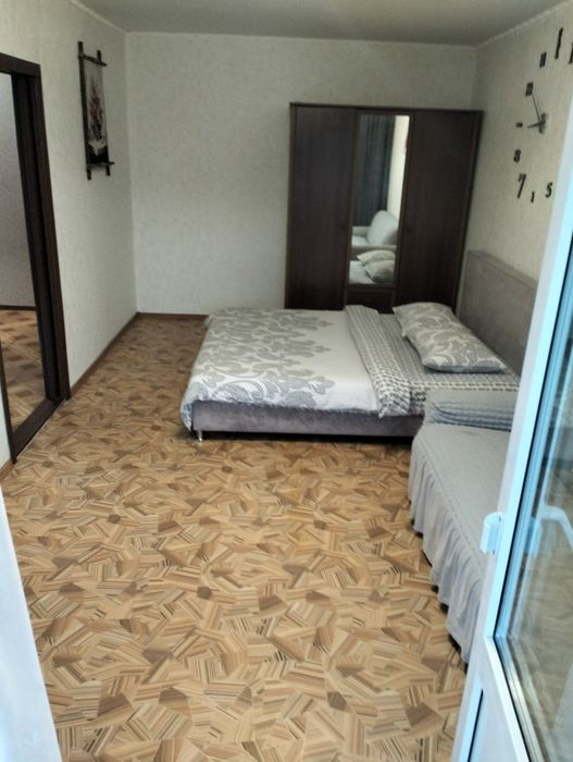 Подобово,почасово 1-кімнатна квартира центр Чернігова