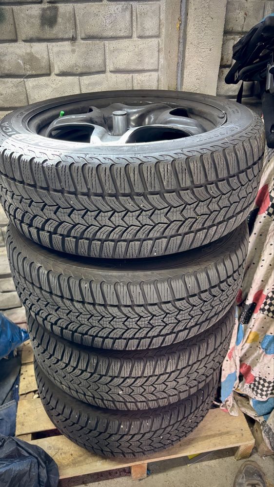Felgi strukturalne 5x115 R17 z oponami zimowymi Dębica i TPSM