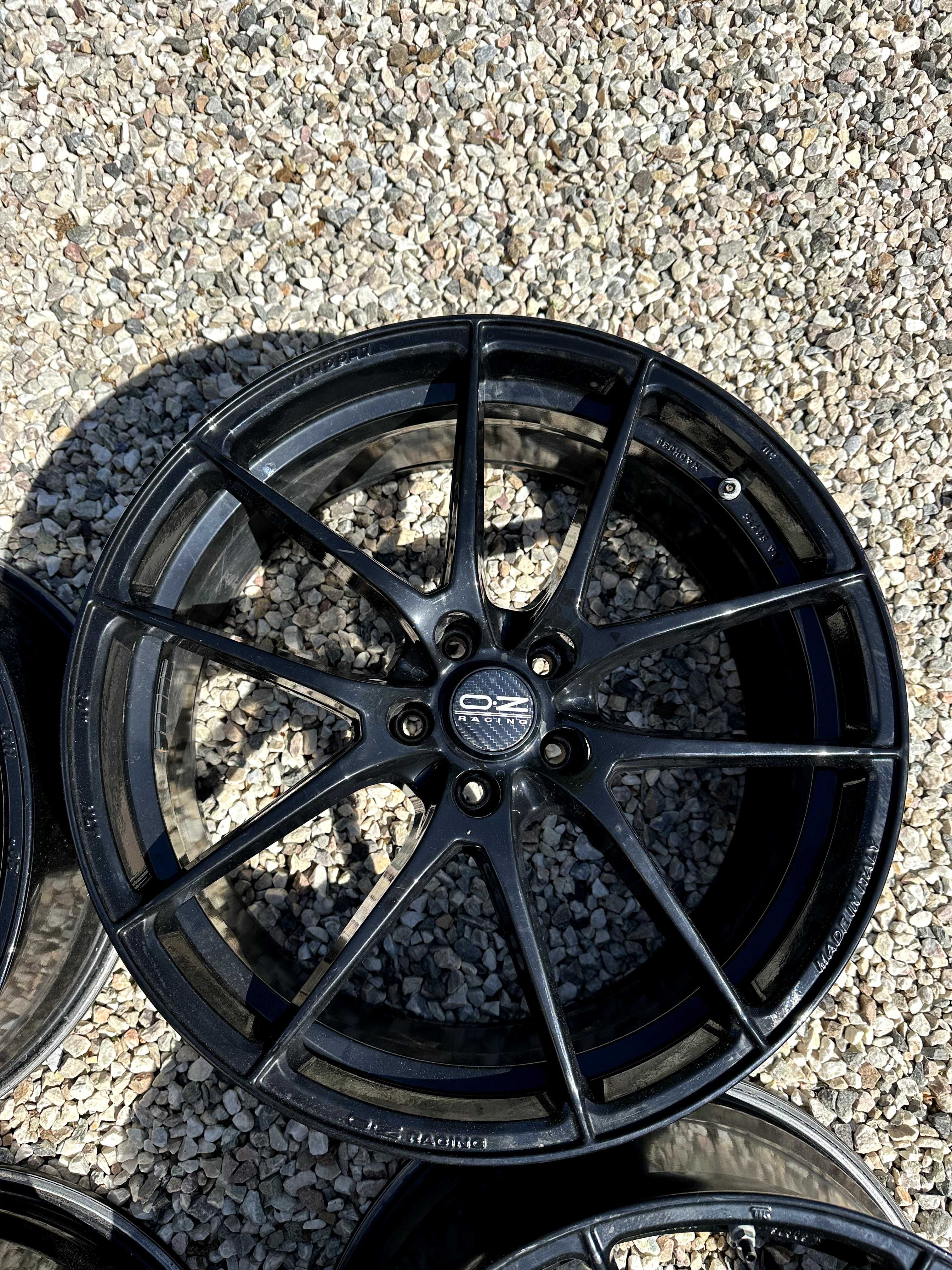Felgi Alufelgi OZ Racing Leggera – R20, 9J ET33, 5x112