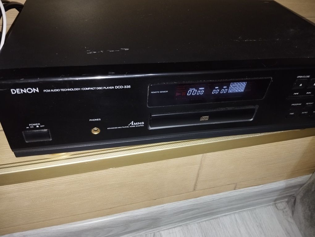 Denon DCD 335 CD Player