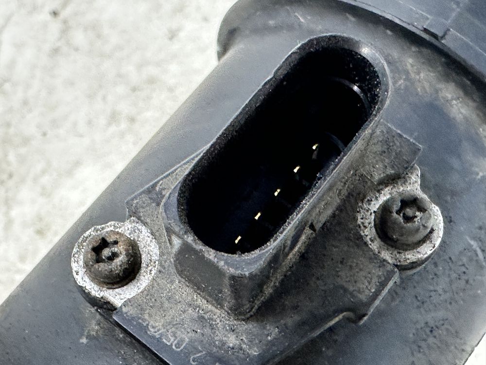 Audi A6 C6 przepływomierz przepływka 5 PIN 2.7 TDI