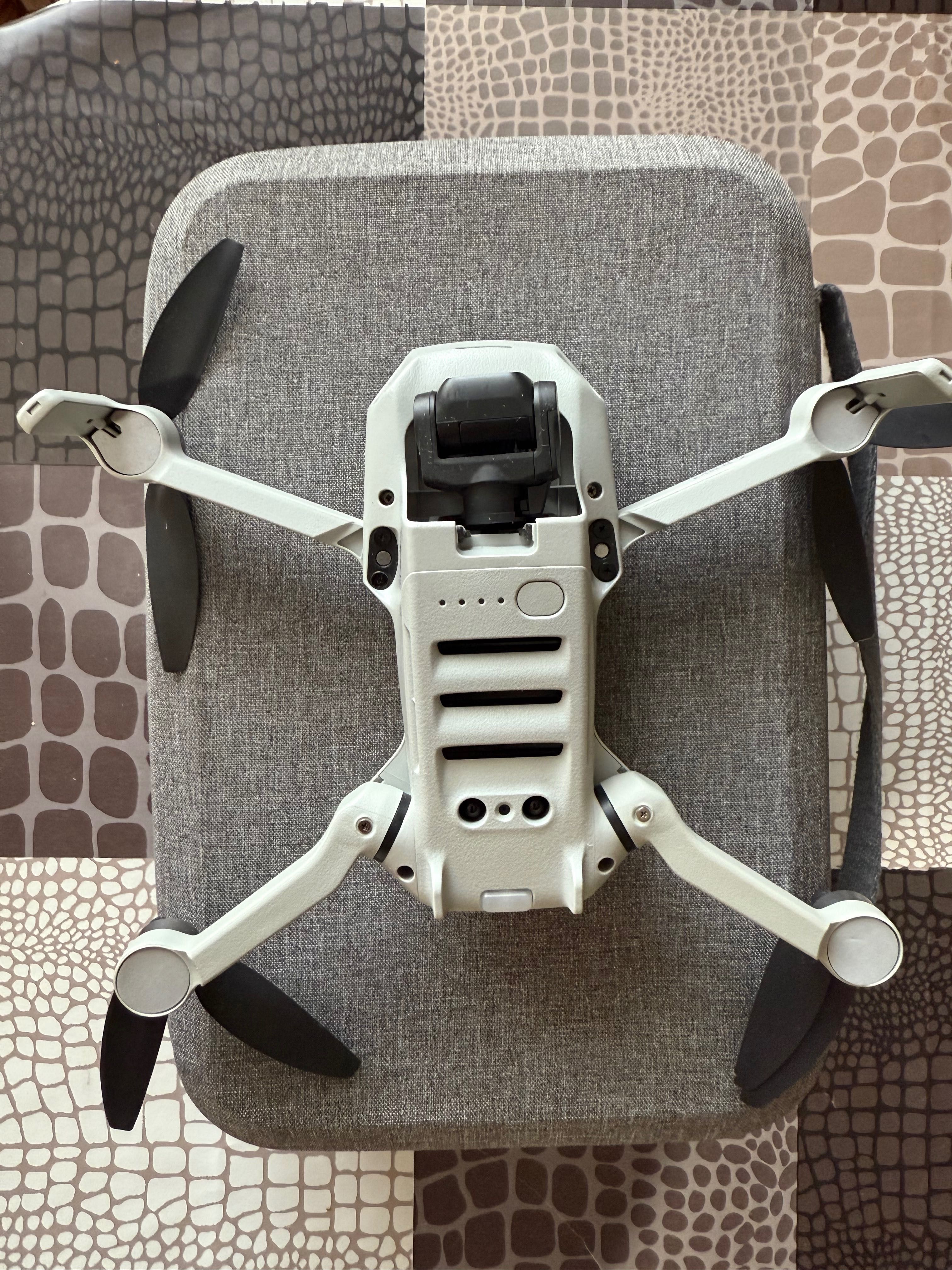 DJI MINI 2 стан нового, 2 акуми, хаб, кейс