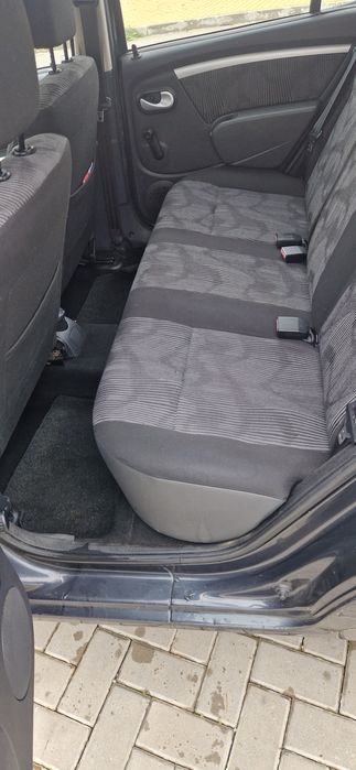 Dacia sandero 1.5 dci Ano 2010 em bom estado Sem nada a fazer