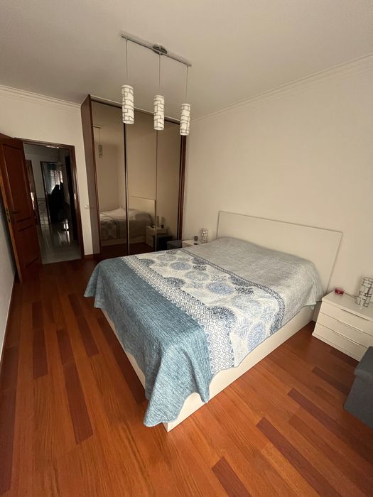 Apartamento T3 com arrecadação e garagem