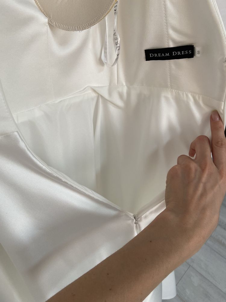 Весільня сукня на розпис Dream Dress S розміру