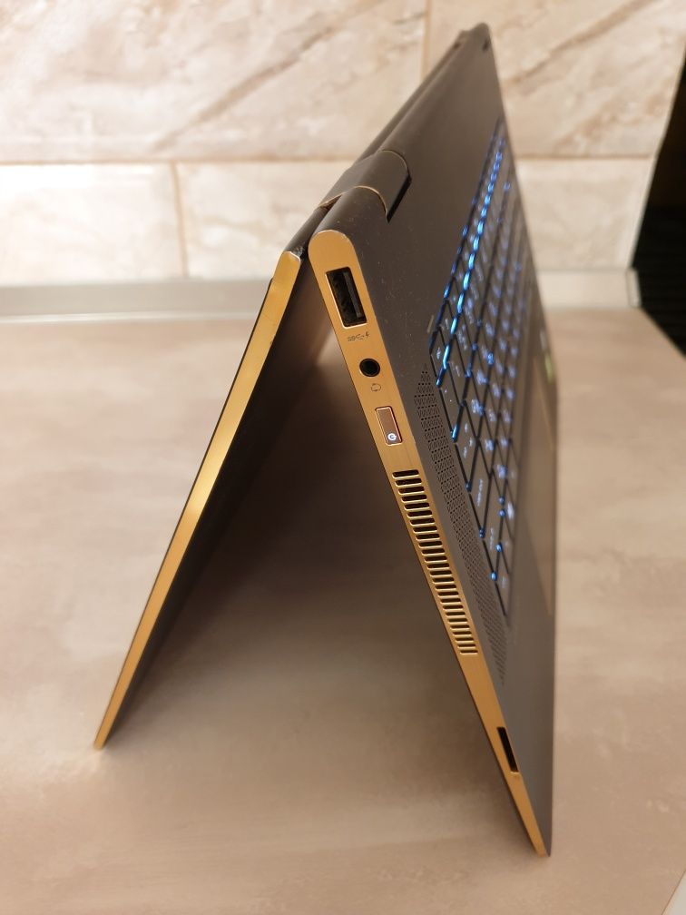 HP Spectre X360 Convertible 15 4K Intel i7-8550U 16G 512SSD