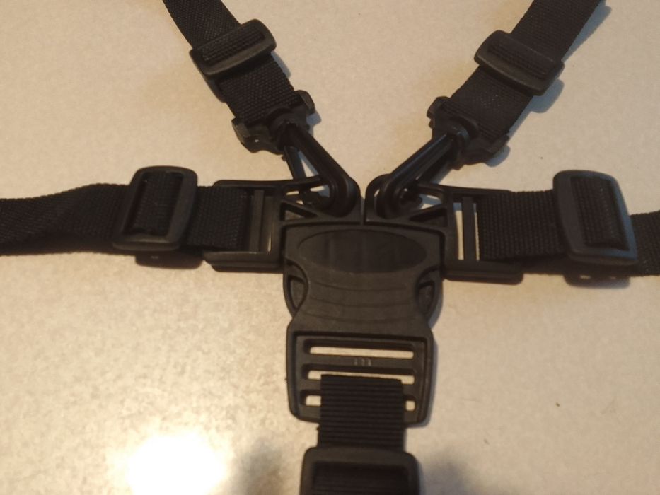 Szelki uniwersalne do wózków dziecięcych