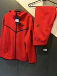 Nike tech fleece komplet bluza i spodnie kolor czerwony rozmiar L