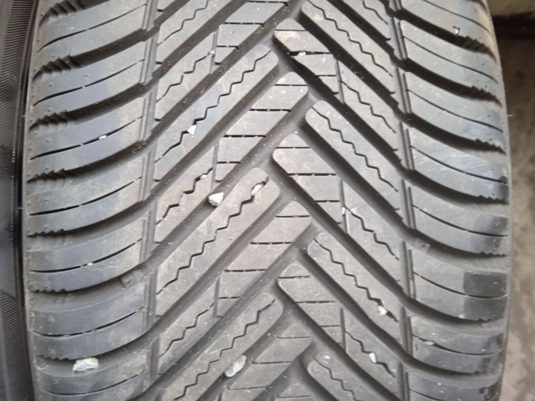 Opony całoroczne Hankook 195/45R16