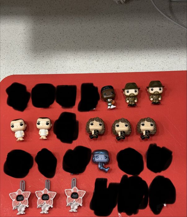 Figurka Stranger Things kinder joy