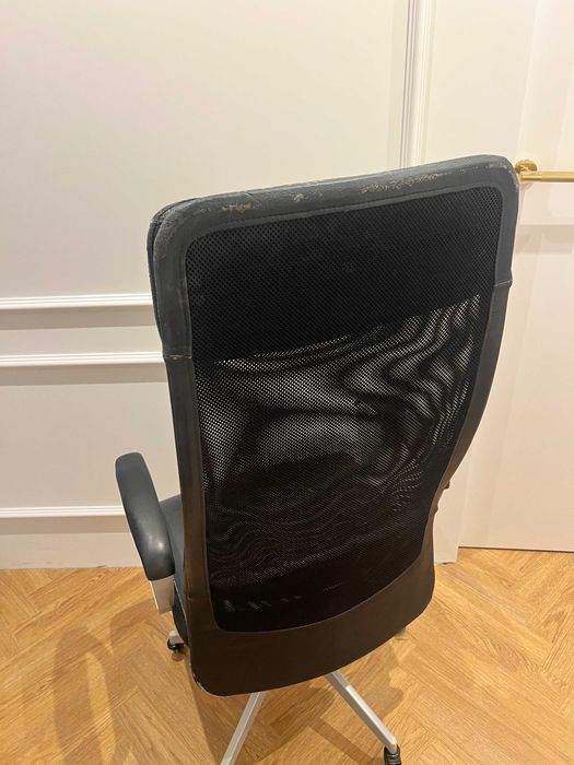 Skórzany Fotel biurowy IKEA MARKUS + kauczukowe kółka gratis