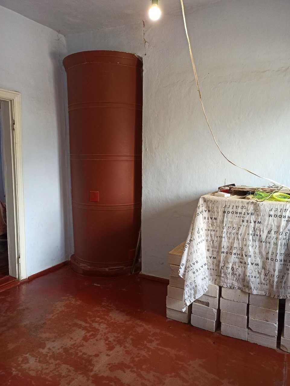 Продам пол дома + флигель.